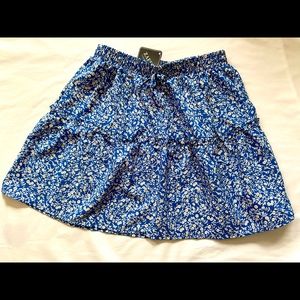 Blue floral mini skirt, size M, never worn, Zaful